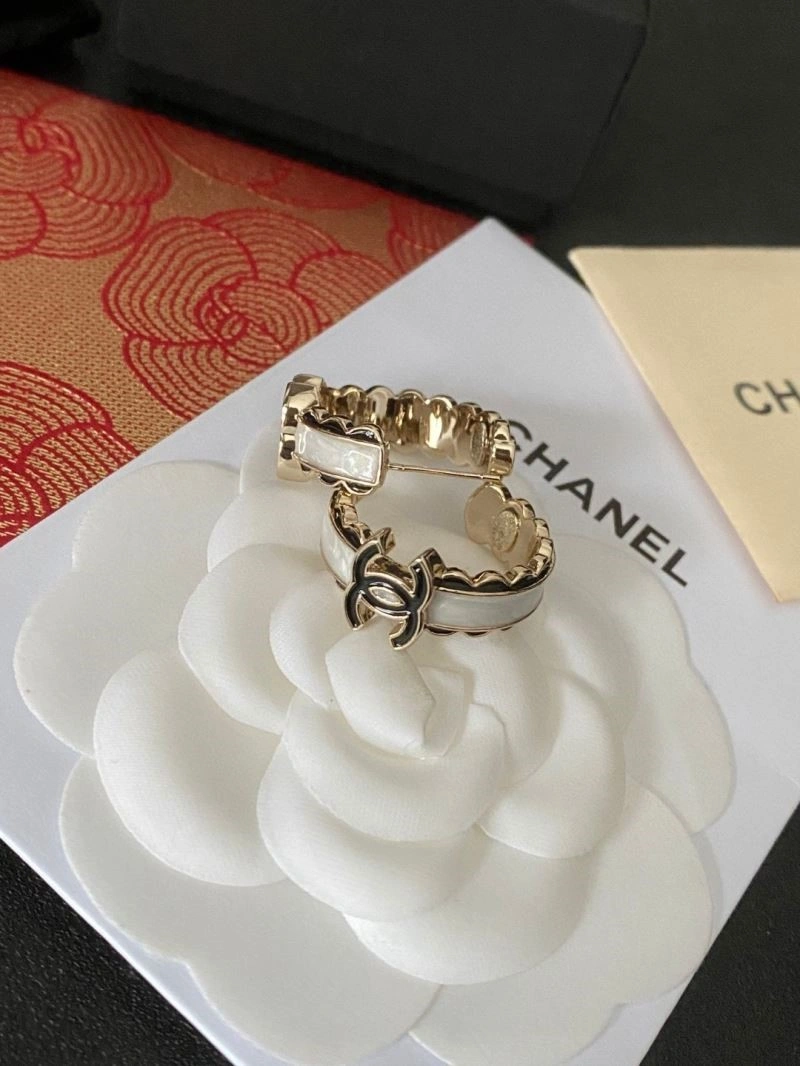 Classic Chanel Earrings 224024