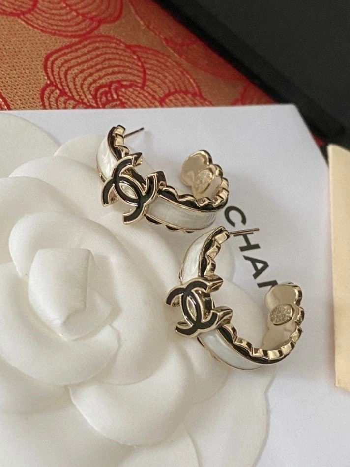 Classic Chanel Earrings 224024