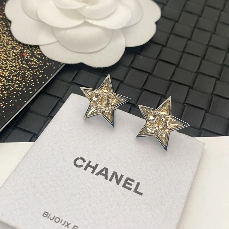 Chanel Earrings Sleek 224025