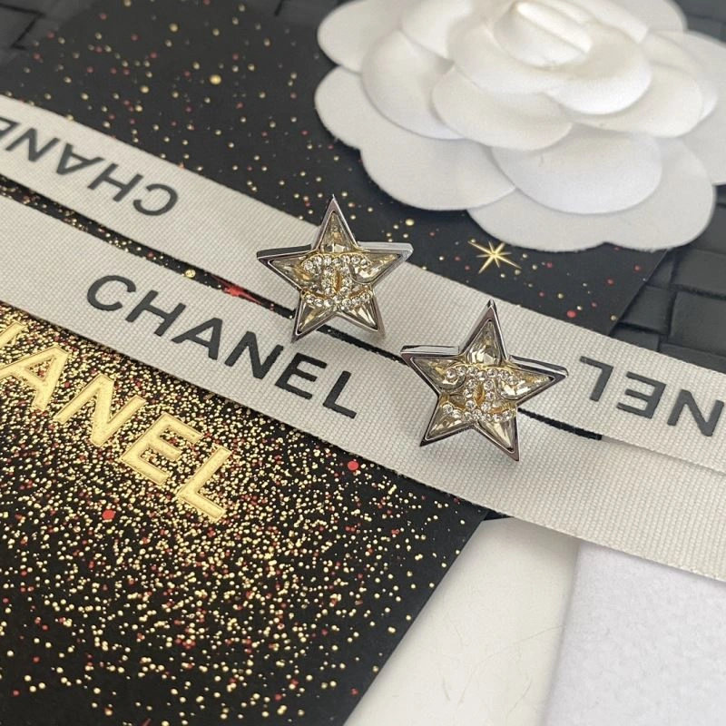 Chanel Earrings Sleek 224025