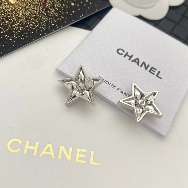 Chanel Earrings Sleek 224025