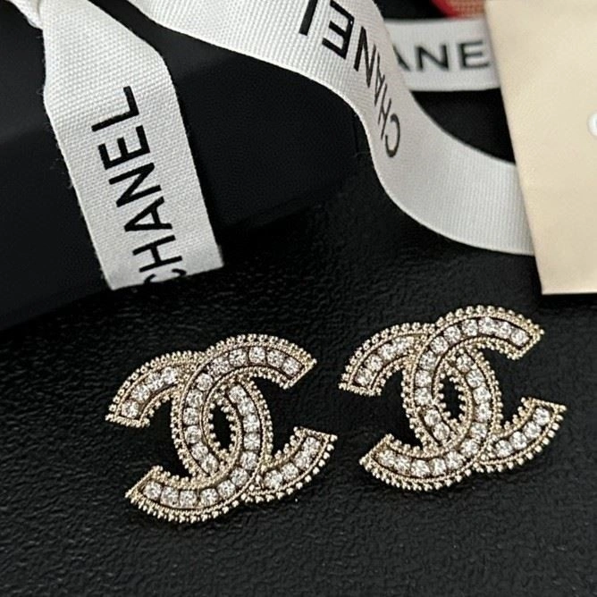 Chanel Earrings Neat 224011