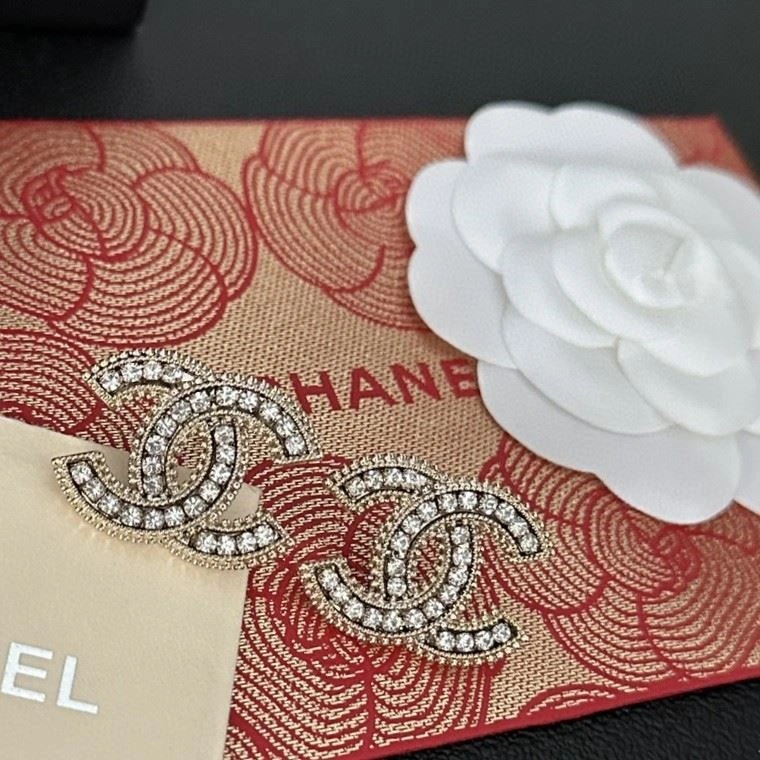 Chanel Earrings Neat 224011