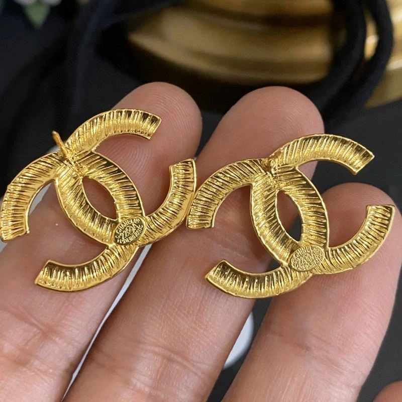 Snug Chanel Earrings 224069