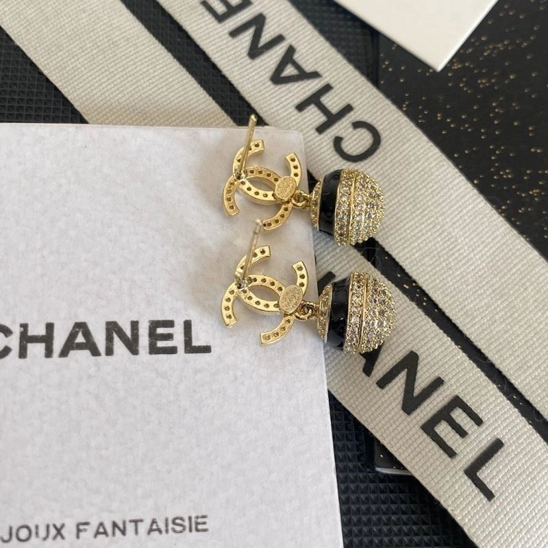 Chanel Earrings TimelessDesign 224039
