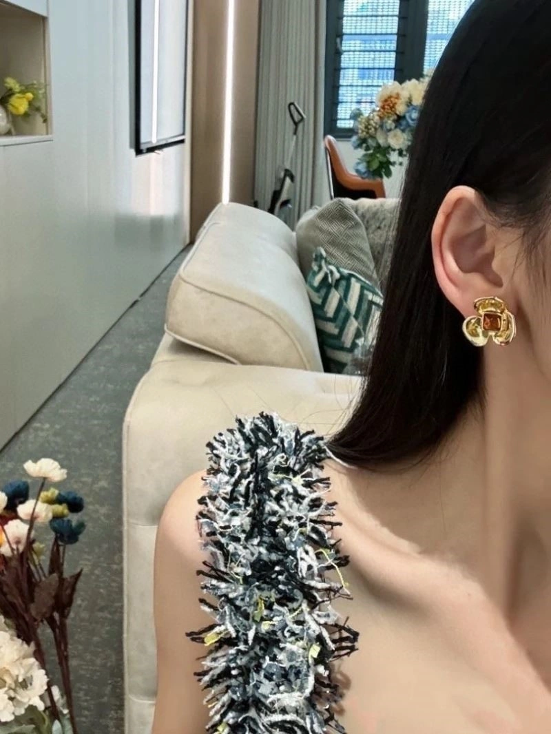 Chanel Earrings Vibrant 224003