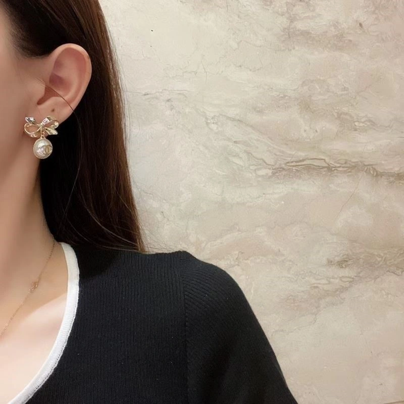 Chanel Earrings Fashionable 223991