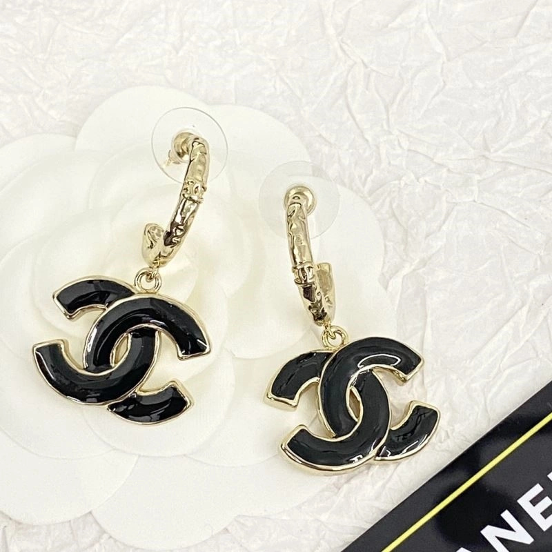 Chanel Earrings Comfortable 223978