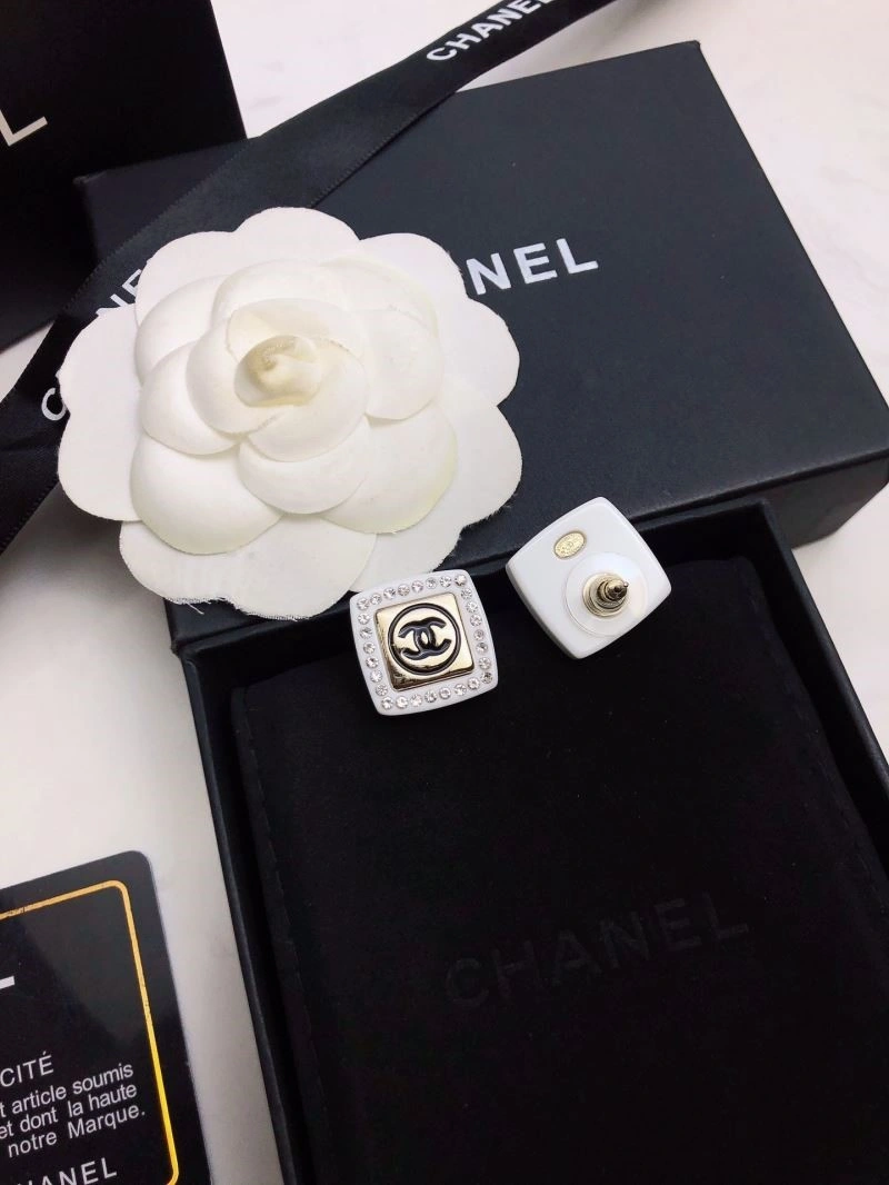 Premium Chanel Earrings 223973