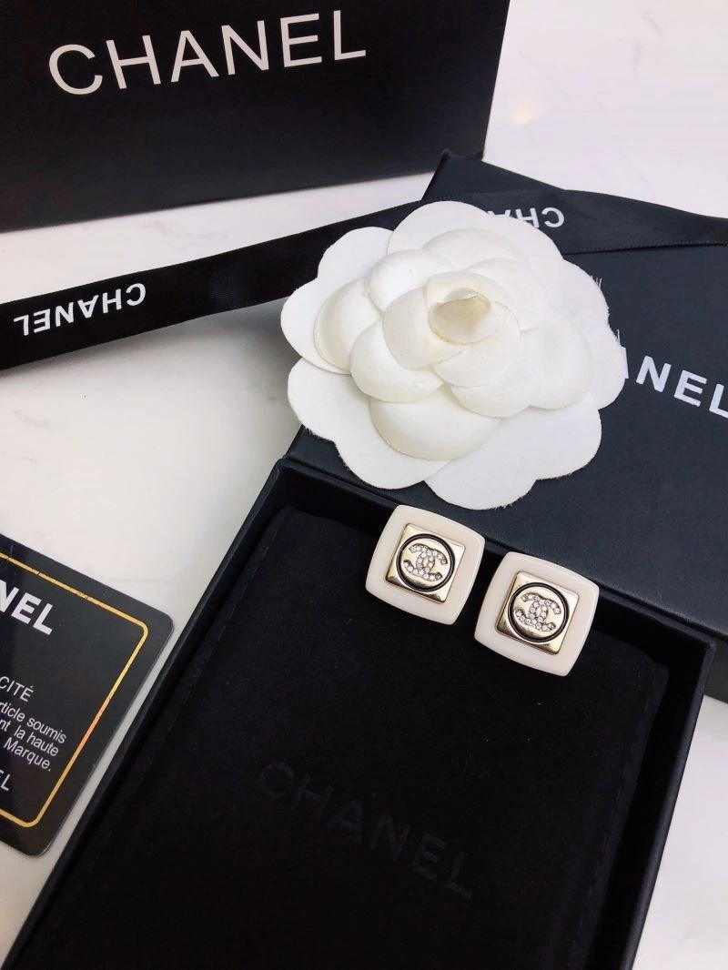 Chanel Earrings Stylish 223969