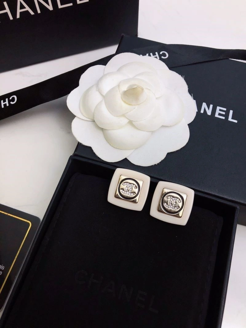 Chanel Earrings Stylish 223969