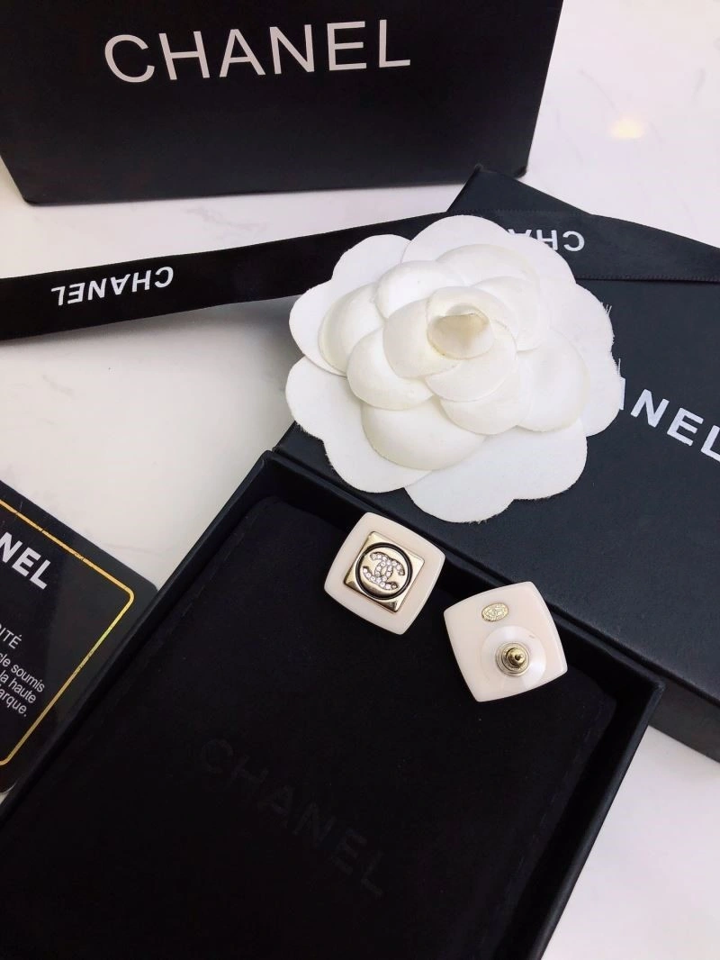 Chanel Earrings Stylish 223969