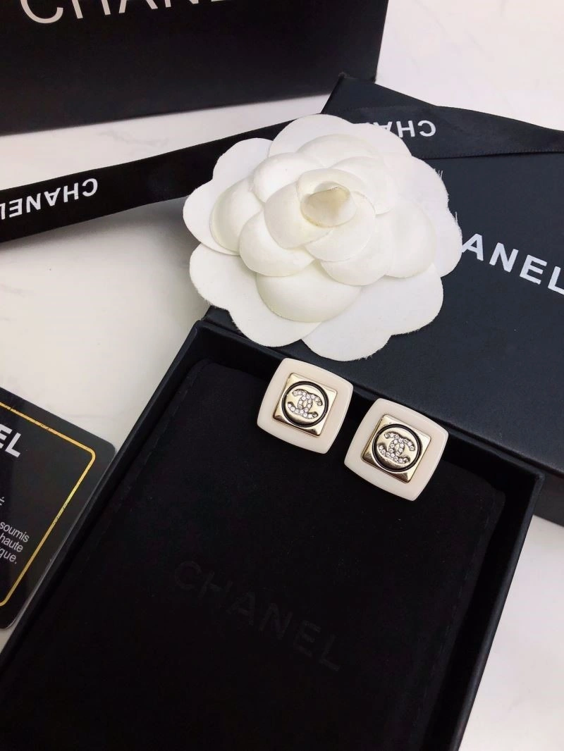 Chanel Earrings Stylish 223969