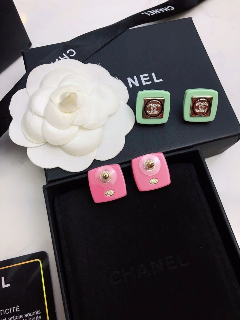 Chic Chanel Earrings 224031