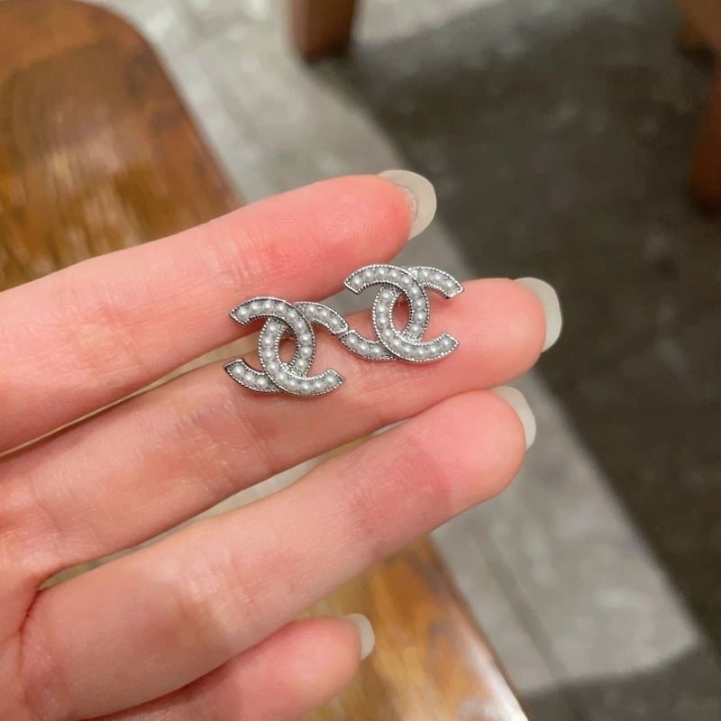 Sporty Chanel Earrings 223976