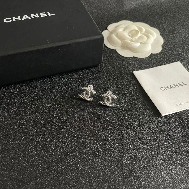Sporty Chanel Earrings 223976