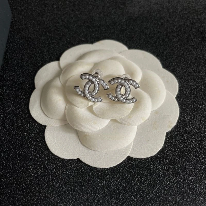 Sporty Chanel Earrings 223976