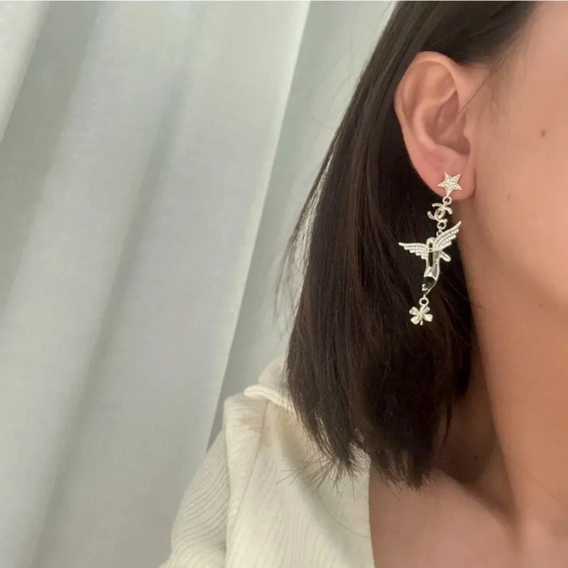 Breathable Chanel Earrings 223970