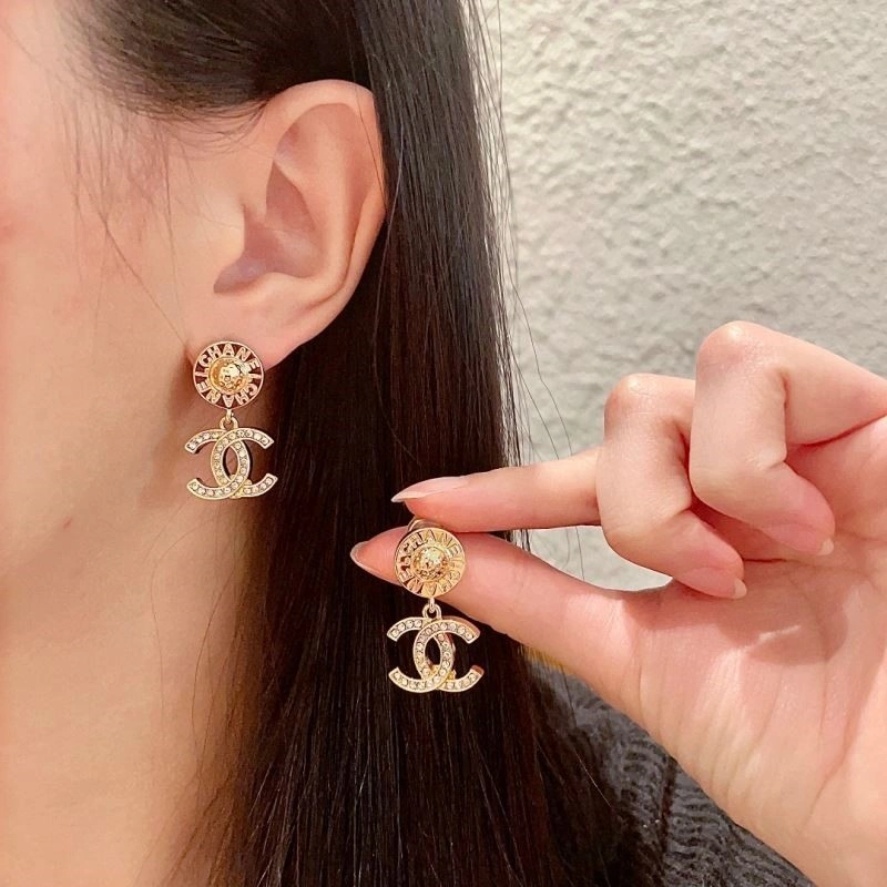 Chanel Earrings Sophisticated 223958