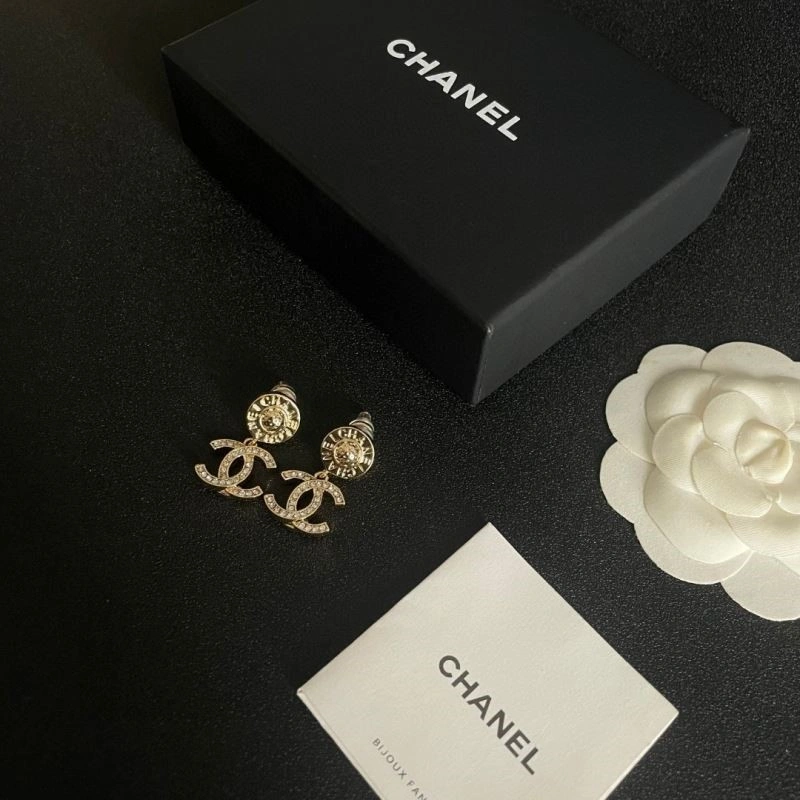 Chanel Earrings Sophisticated 223958