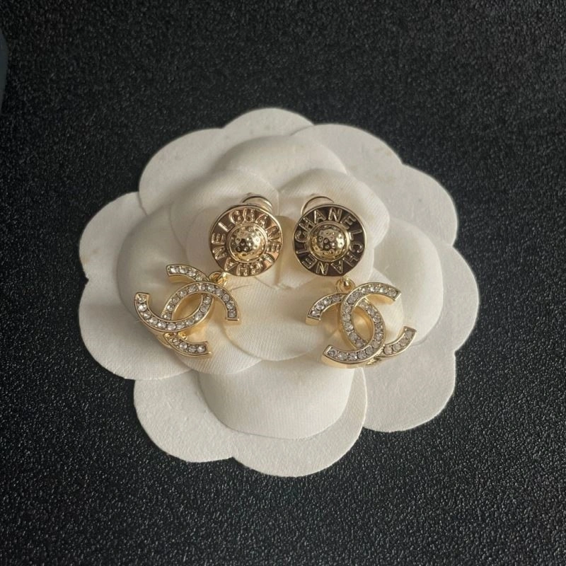 Chanel Earrings Sophisticated 223958
