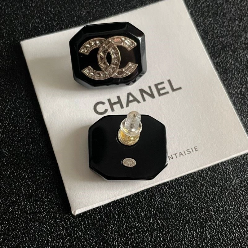 TravelReady Chanel Earrings 223946