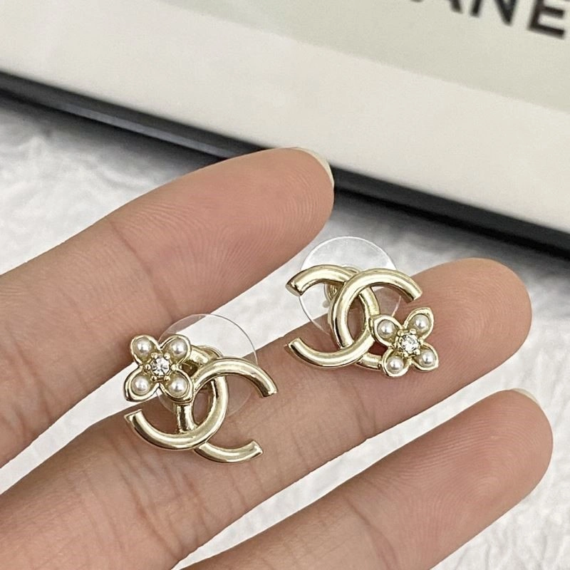 Chanel Earrings Durable 223938