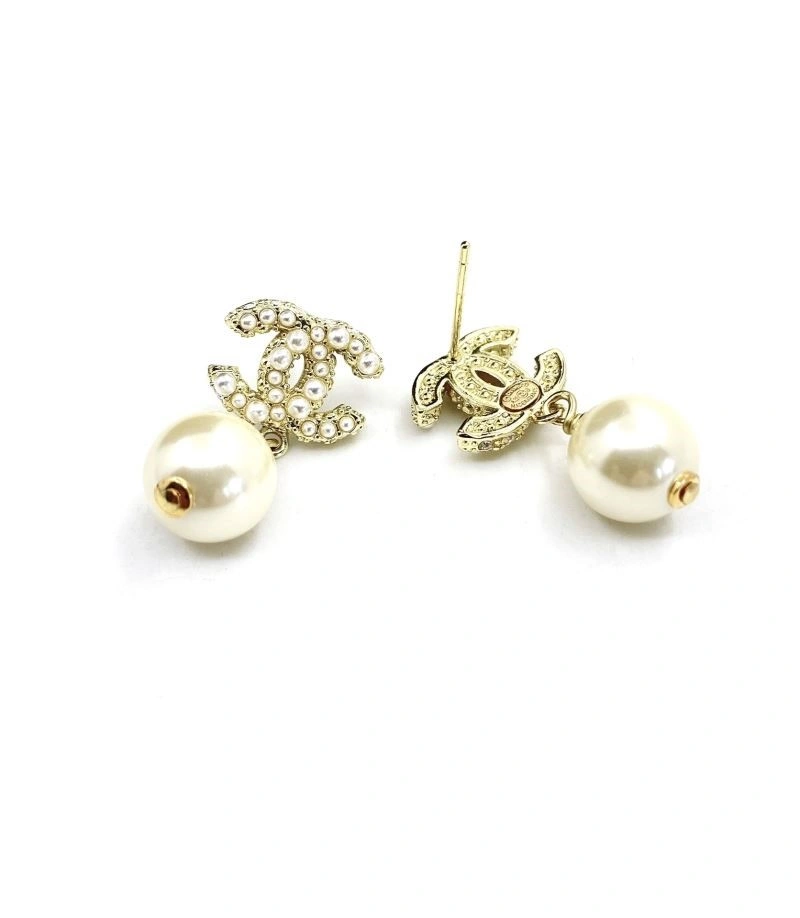 Cozy Chanel Earrings 223945