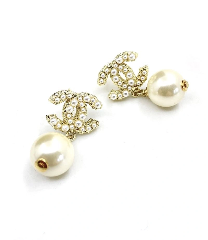 Cozy Chanel Earrings 223945