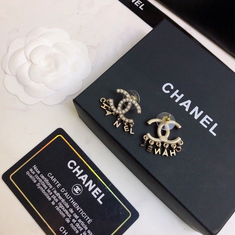 Trendy Chanel Earrings 223929
