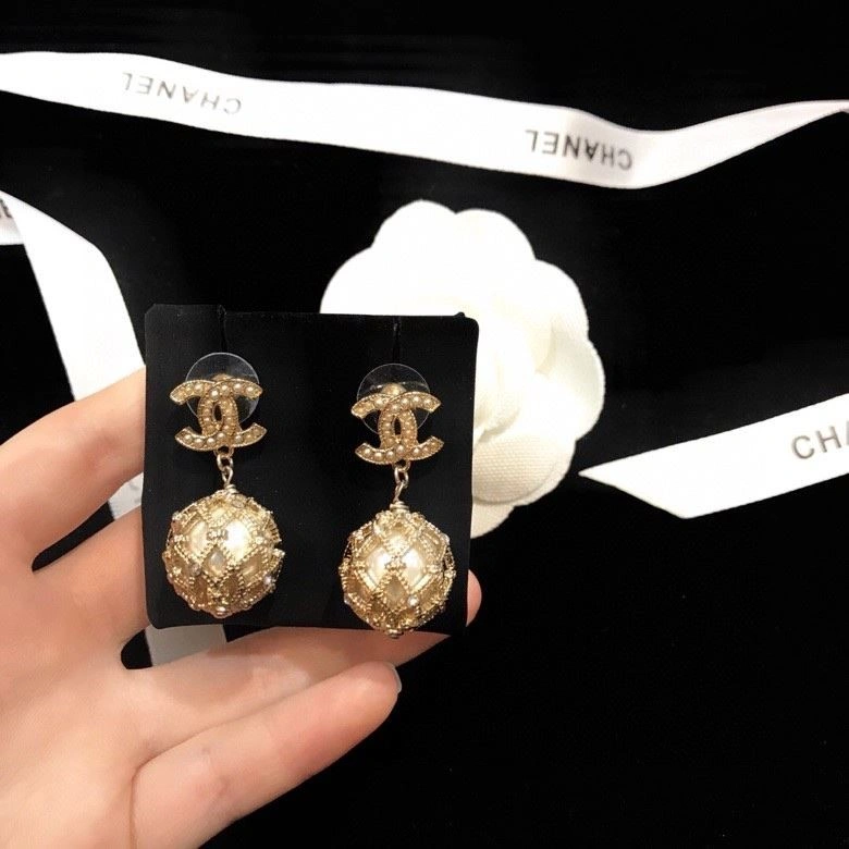 Tailored Chanel Earrings 223943