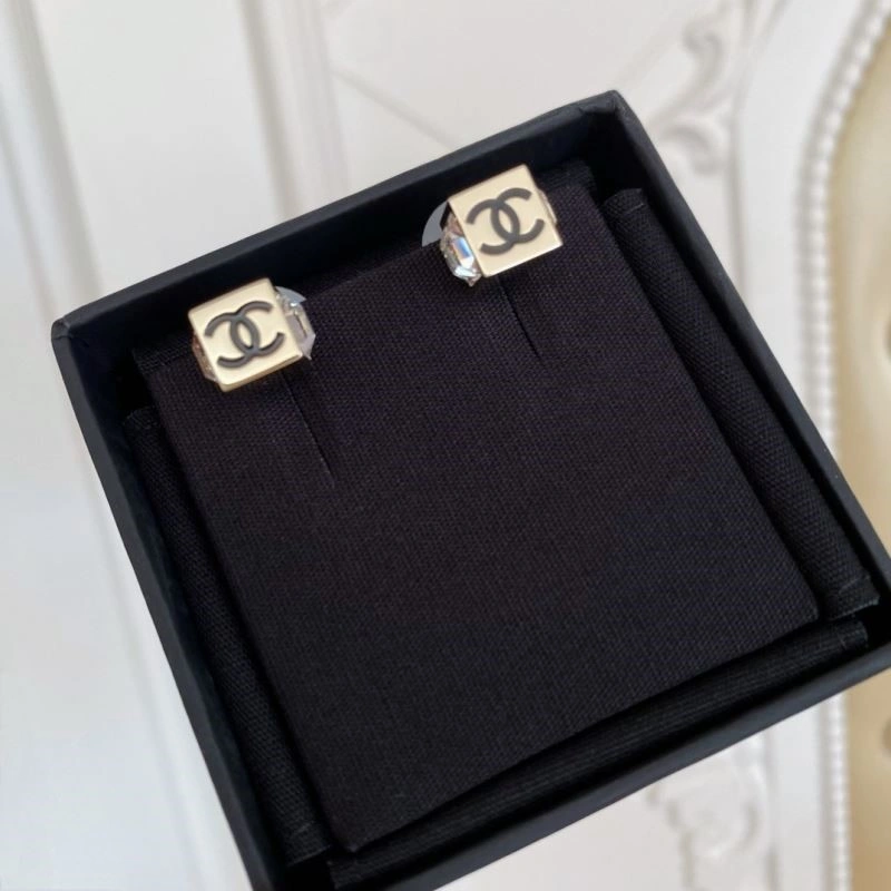 Durable Chanel Earrings 223927