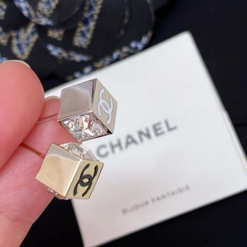 Durable Chanel Earrings 223927