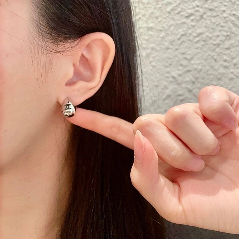 Versatile Chanel Earrings 223930