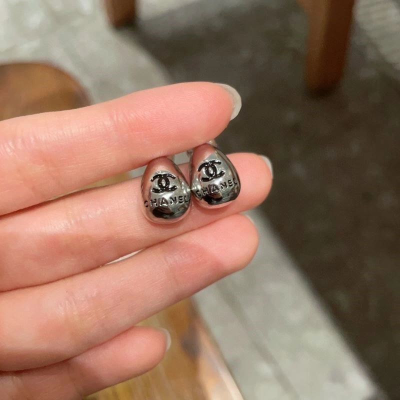 Versatile Chanel Earrings 223930