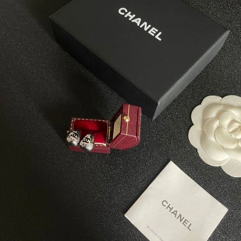 Versatile Chanel Earrings 223930