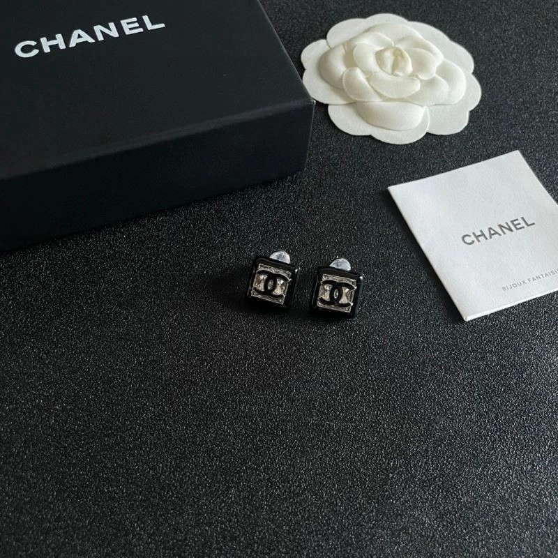 Chanel Earrings Premium 223985