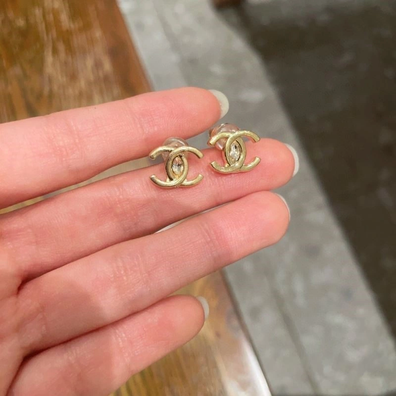 Unisex Chanel Earrings 223944