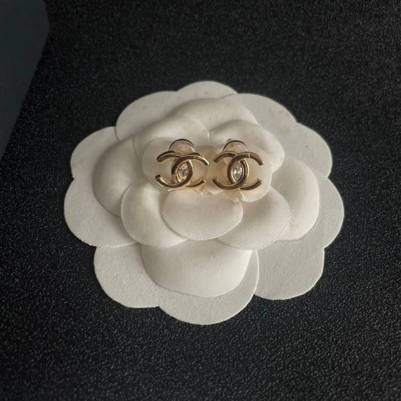 Unisex Chanel Earrings 223944