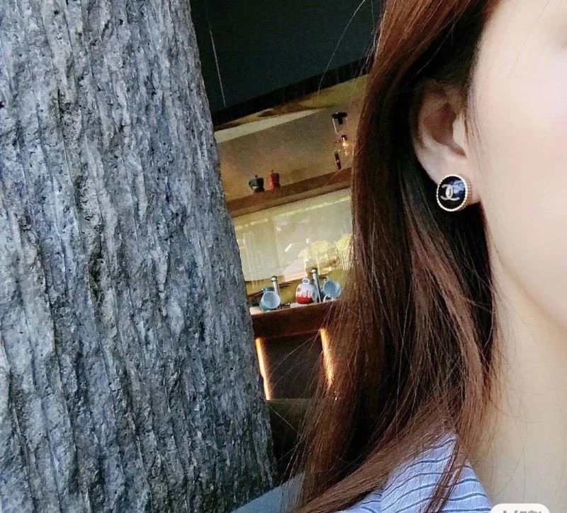 Chanel Earrings Packable 223937