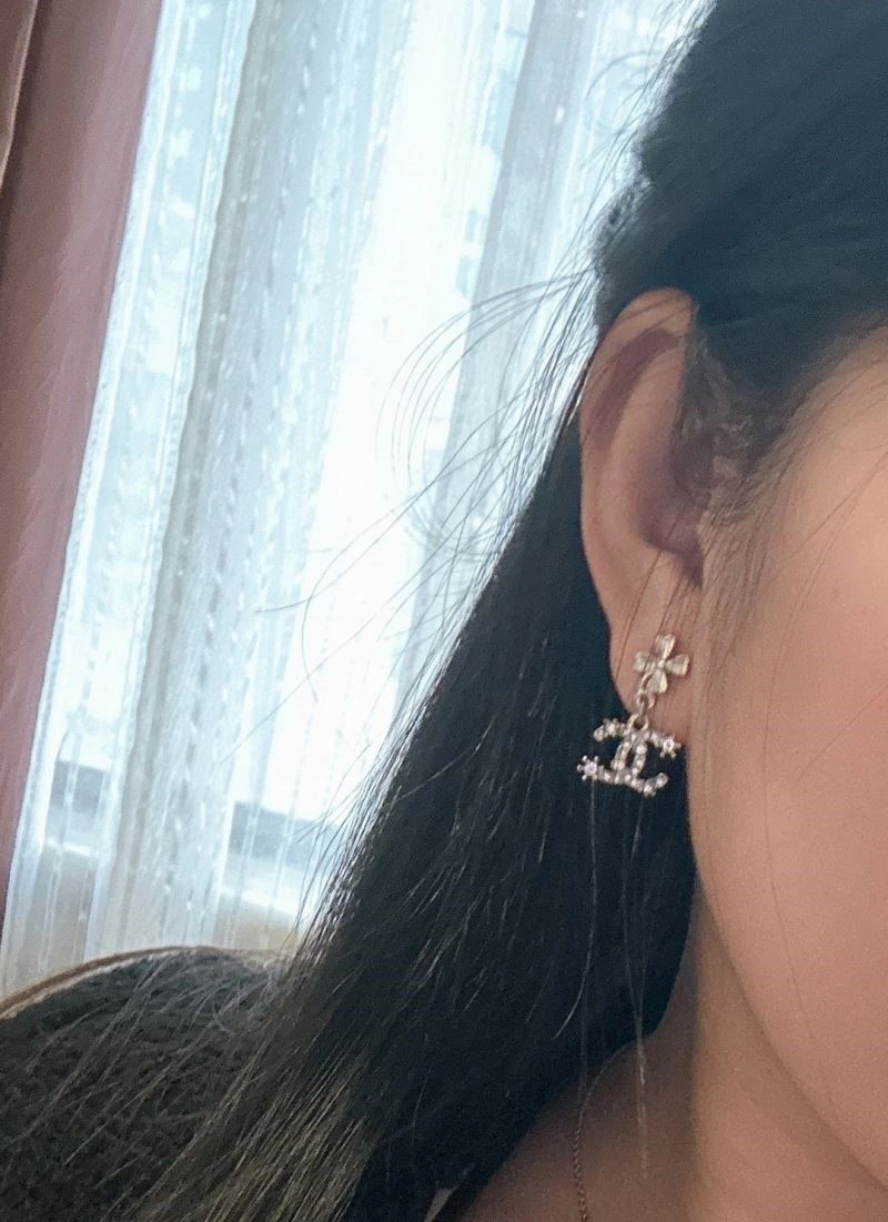 Chanel Earrings Trendsetting 223933