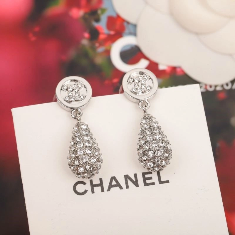 Trendy Chanel Earrings 223928