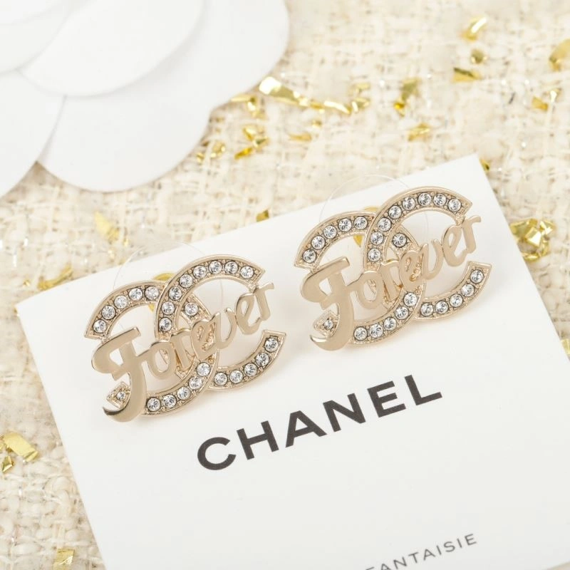 Sophisticated Chanel Earrings 223925