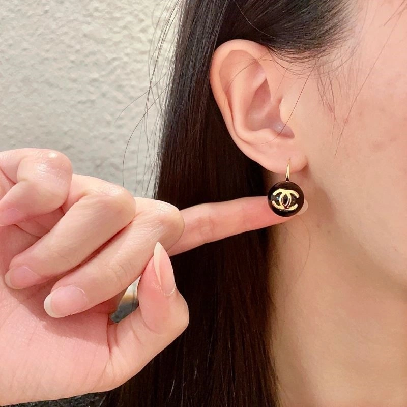 Chanel Earrings Effortless 223922