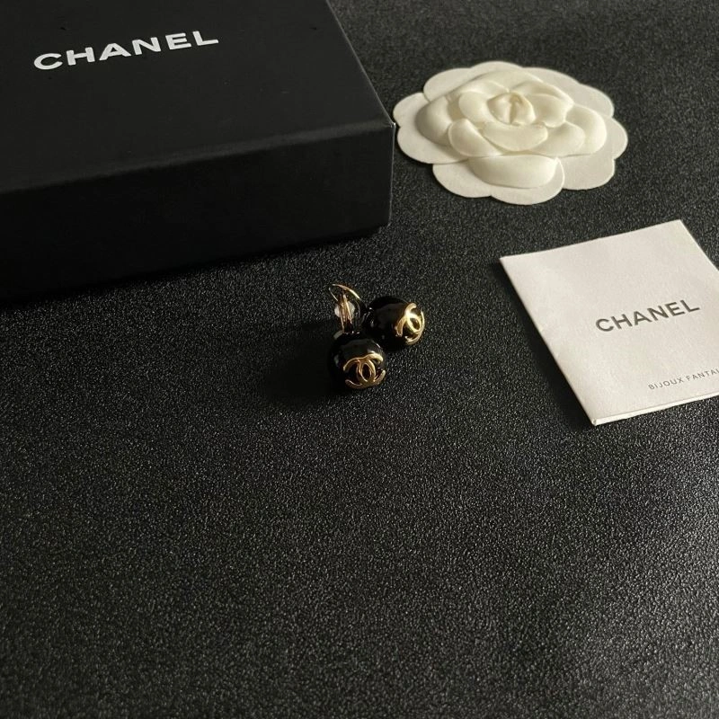 Chanel Earrings Effortless 223922