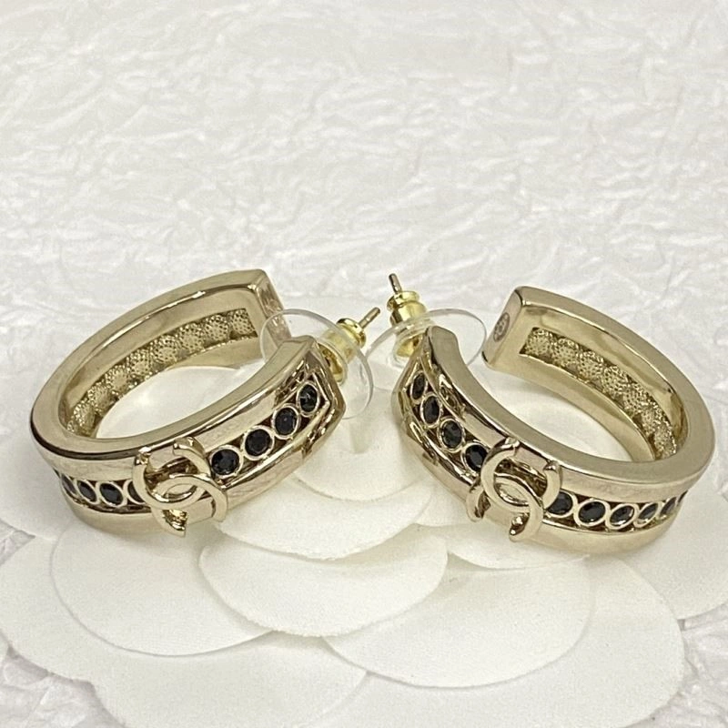 Chanel Earrings Durable 223907