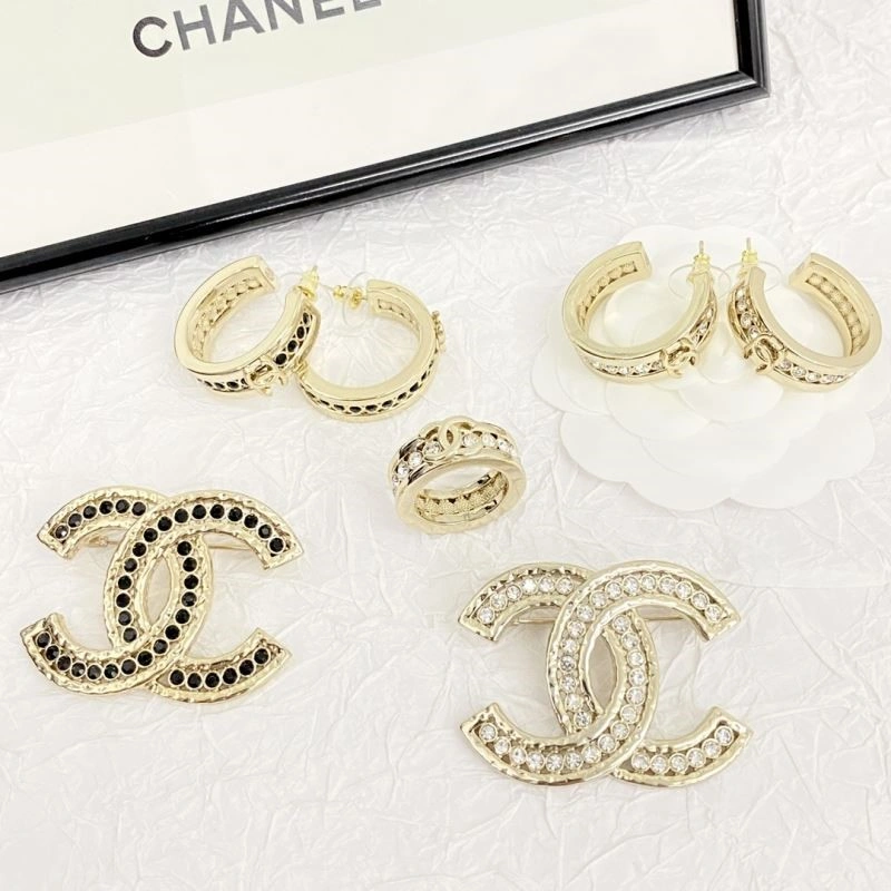 SmoothTexture Chanel Earrings 223914