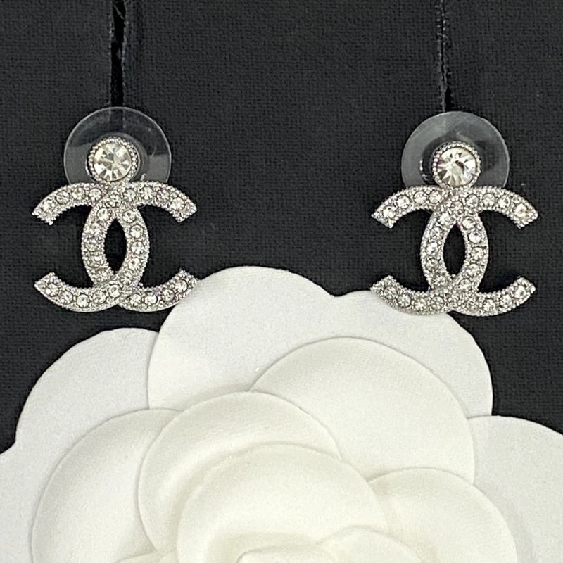 Chanel Earrings Packable 223897
