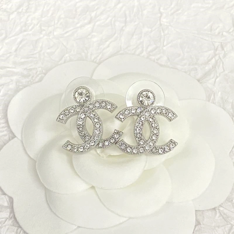 Chanel Earrings Packable 223897