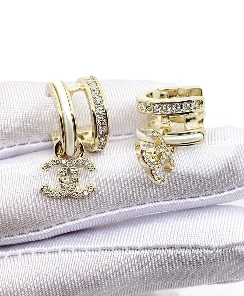 Comfortable Chanel Earrings 223903